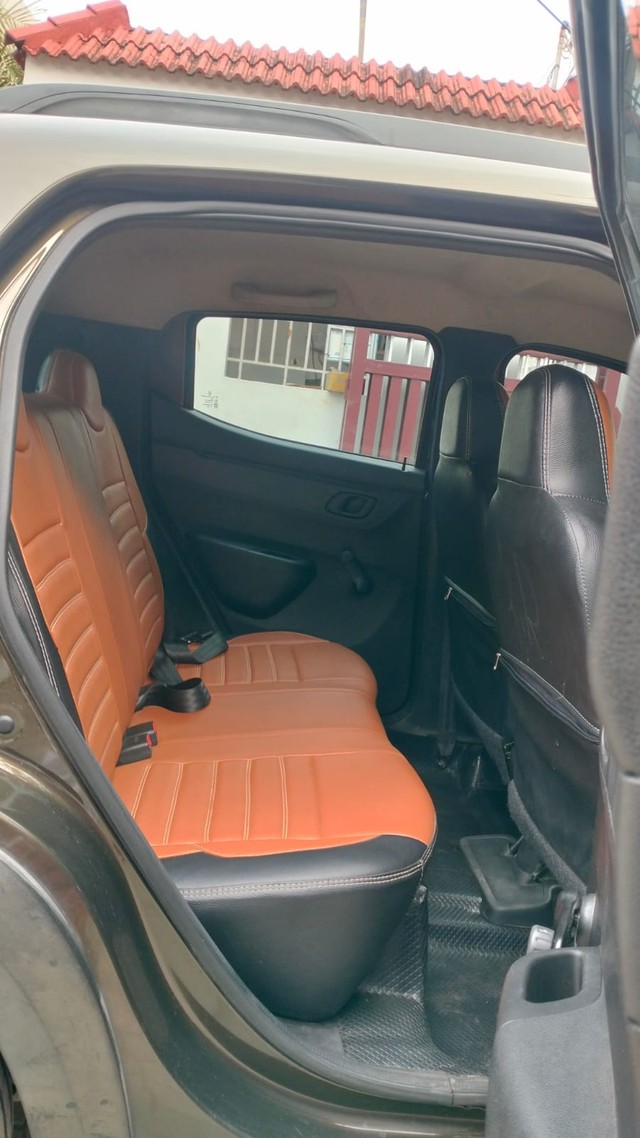 Second-hand 2020 Renault KWID 1.0 RXL AMT for sale in Coimbatore-9