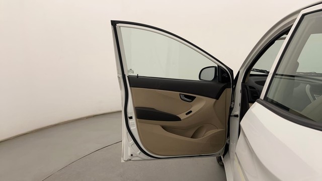 Second-hand 2017 Hyundai EON Sportz for sale in Pune-26