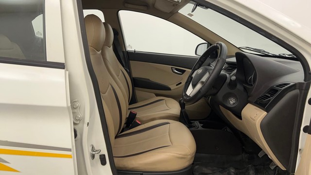 Second-hand 2017 Hyundai EON Sportz for sale in Pune-15