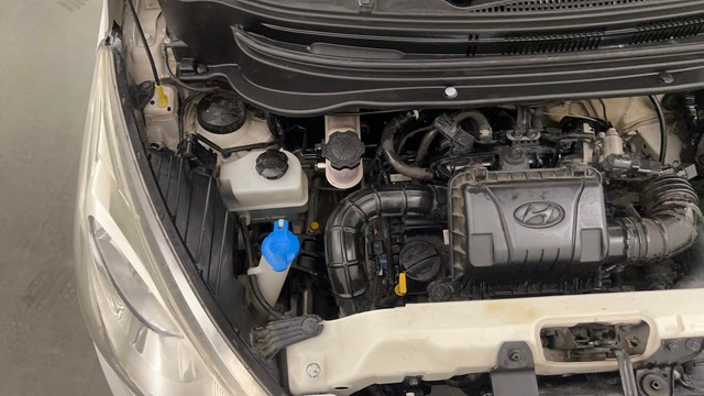 Second-hand 2017 Hyundai EON Sportz for sale in Pune-34