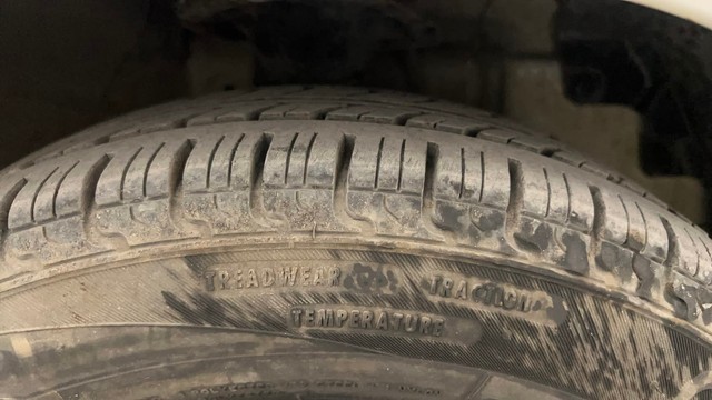 Second-hand 2017 Hyundai EON Sportz for sale in Pune-38