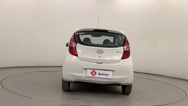 Second-hand 2017 Hyundai EON Sportz for sale in Pune-4