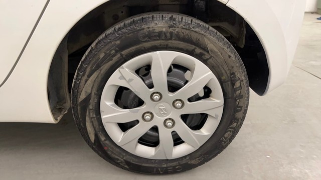 Second-hand 2017 Hyundai EON Sportz for sale in Pune-19