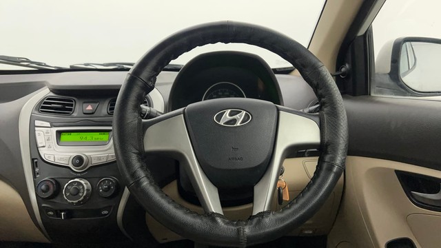 Second-hand 2017 Hyundai EON Sportz for sale in Pune-23