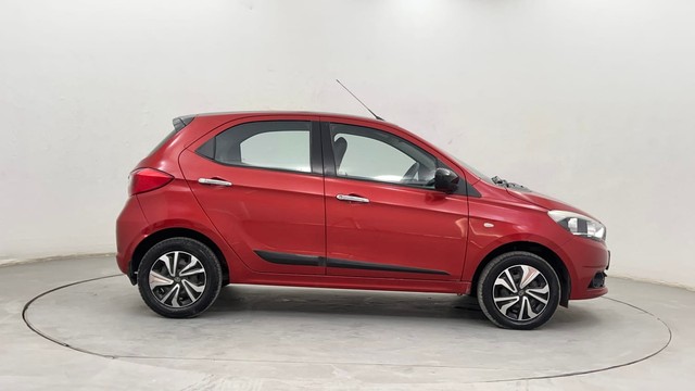 Second-hand 2018 Tata Tiago Wizz Edition Petrol for sale in Pune-2