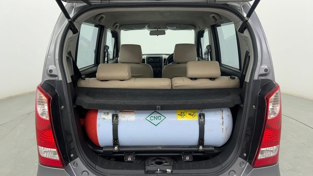 Second-hand 2017 Maruti Wagon R CNG LXI for sale in Pune-9