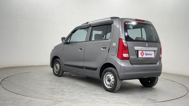Second-hand 2017 Maruti Wagon R CNG LXI for sale in Pune-5