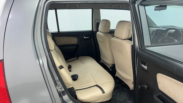 Second-hand 2017 Maruti Wagon R CNG LXI for sale in Pune-36