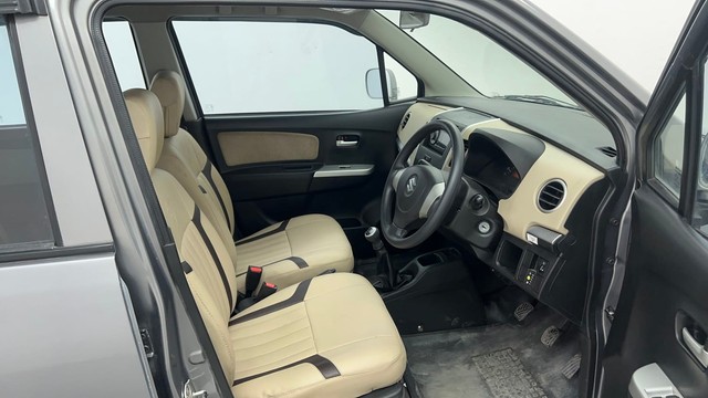 Second-hand 2017 Maruti Wagon R CNG LXI for sale in Pune-15