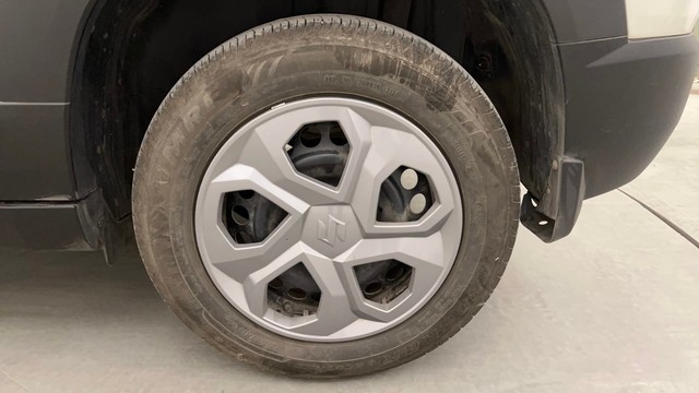 Second-hand 2024 Maruti Brezza Vxi AT for sale in Pune-19