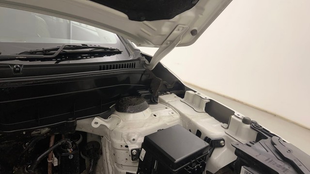 Second-hand 2024 Maruti Brezza Vxi AT for sale in Pune-35