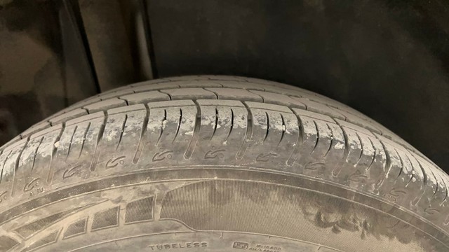 Second-hand 2024 Maruti Brezza Vxi AT for sale in Pune-37