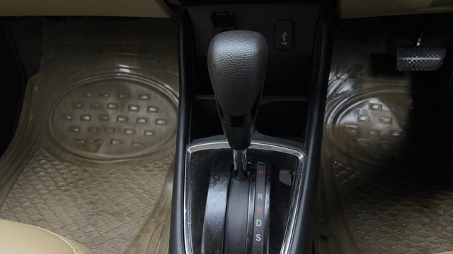 Second-hand 2020 Honda Amaze V CVT for sale in Ghaziabad-12