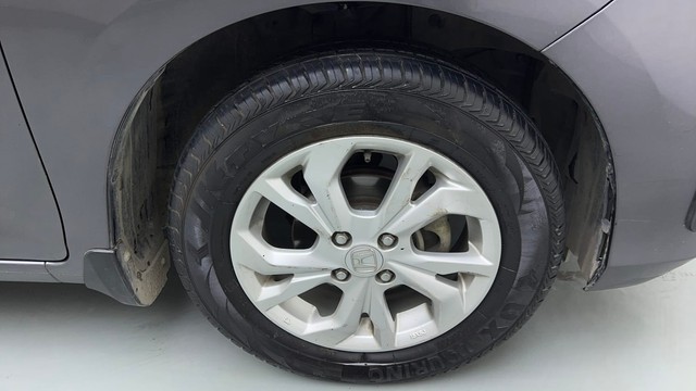 Second-hand 2020 Honda Amaze V CVT for sale in Ghaziabad-17