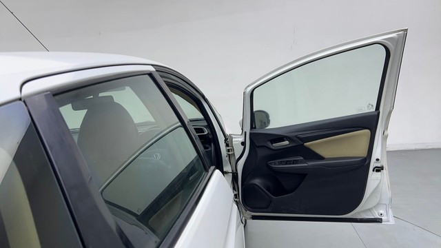 Second-hand 2016 Honda Jazz 1.2 S AT i VTEC for sale in Noida-16