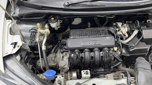 Second-hand 2016 Honda Jazz 1.2 S AT i VTEC for sale in Noida-39