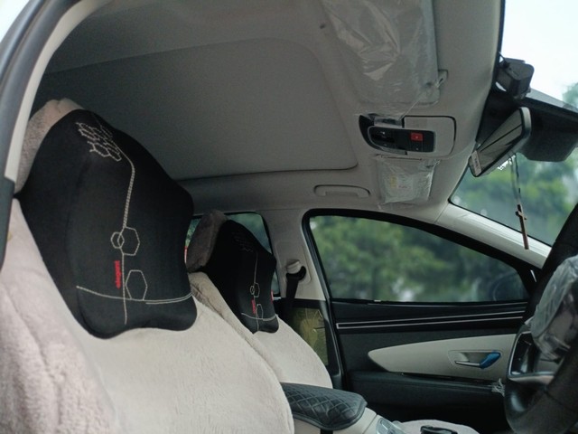 Second-hand 2023 Hyundai Tucson Signature AT DT for sale in Coimbatore-8