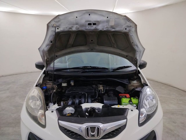 Second-hand 2014 Honda Brio VX for sale in Coimbatore-8