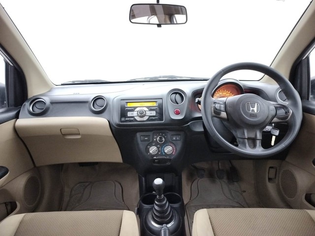 Second-hand 2014 Honda Brio VX for sale in Coimbatore-11