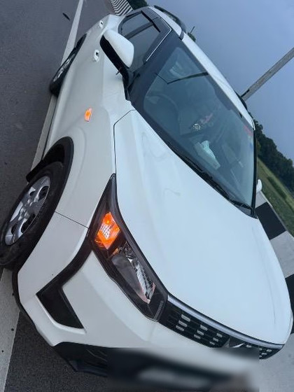 Mahindra XUV300 W6 Second-hand 2023 Mahindra XUV300 W6 for sale in Lucknow