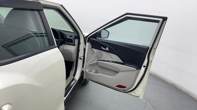 Second-hand 2022 Mahindra XUV300 W8 Opt for sale in Gurgaon-16