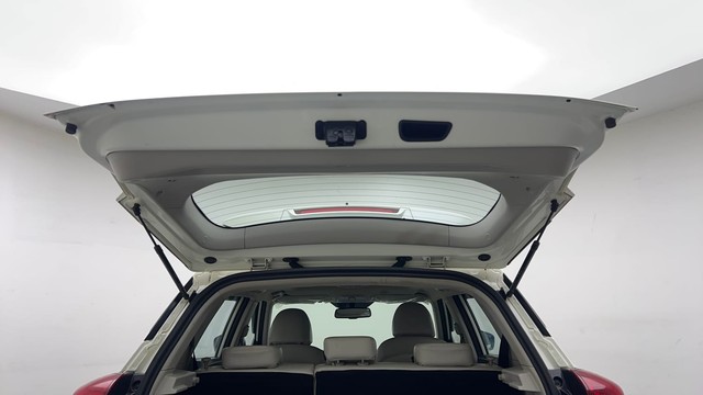 Second-hand 2022 Mahindra XUV300 W8 Opt for sale in Gurgaon-34