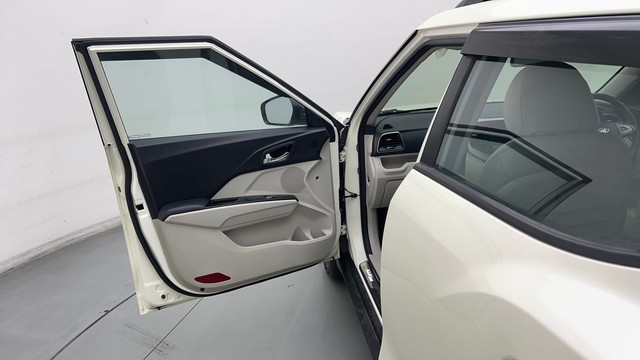 Second-hand 2022 Mahindra XUV300 W8 Opt for sale in Gurgaon-24