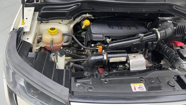 Second-hand 2022 Mahindra XUV300 W8 Opt for sale in Gurgaon-37