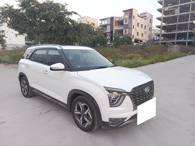 Second-hand 2024 Hyundai Alcazar Prestige 7-Seater Diesel for sale in Hyderabad-7