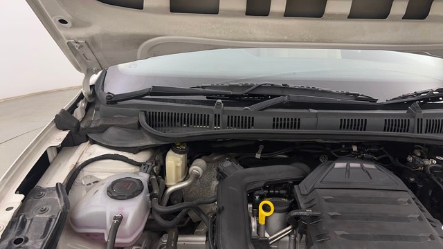 Second-hand 2023 Volkswagen Virtus Highline AT for sale in Chandigarh-36