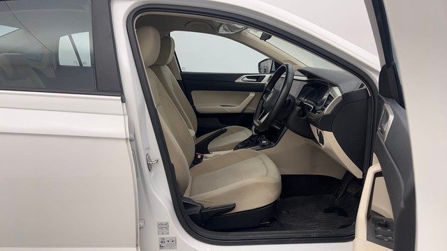 Second-hand 2023 Volkswagen Virtus Highline AT for sale in Chandigarh-15