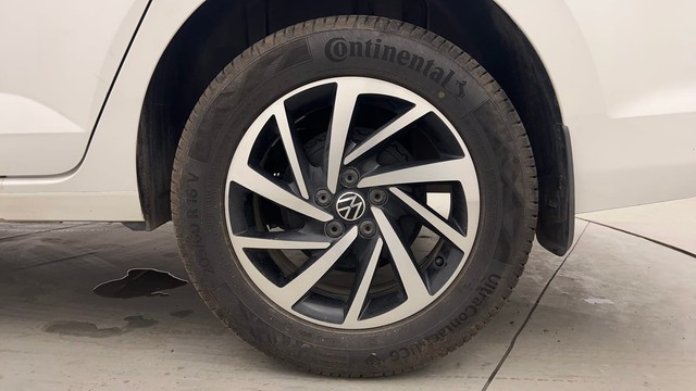 Second-hand 2023 Volkswagen Virtus Highline AT for sale in Chandigarh-19