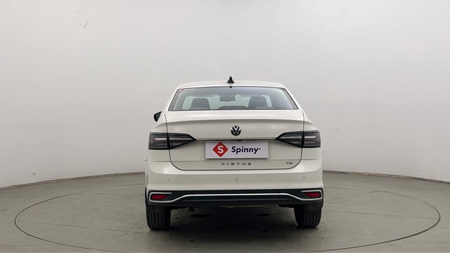 Second-hand 2023 Volkswagen Virtus Highline AT for sale in Chandigarh-4
