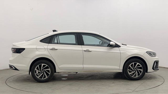 Second-hand 2023 Volkswagen Virtus Highline AT for sale in Chandigarh-2