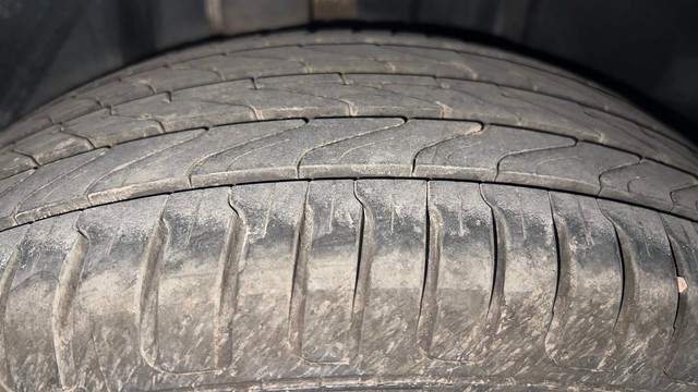 Second-hand 2023 Volkswagen Virtus Highline AT for sale in Chandigarh-33