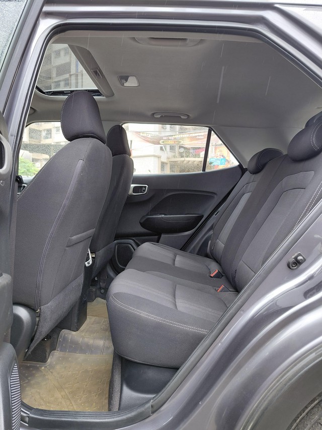 Second-hand 2019 Hyundai Venue SX Plus Turbo DCT BSIV for sale in Mumbai-6