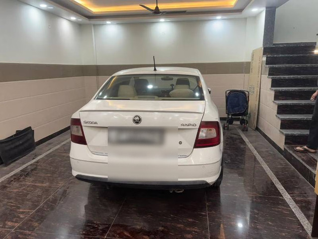 Second-hand 2018 Skoda Rapid 1.5 TDI Style BSIV for sale in New Delhi-4