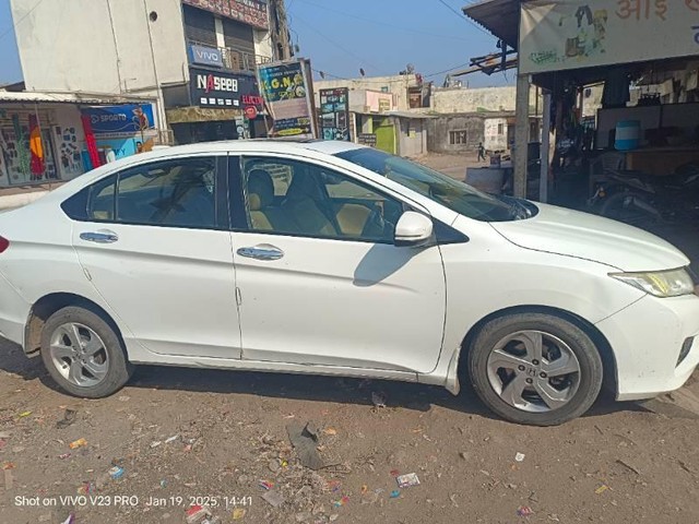 Second-hand 2015 Honda City i DTEC VX for sale in Jamnagar-3