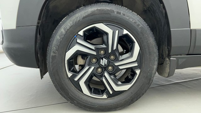 Second-hand 2023 Maruti Vitara Brezza ZXI Plus for sale in Ahmedabad-20