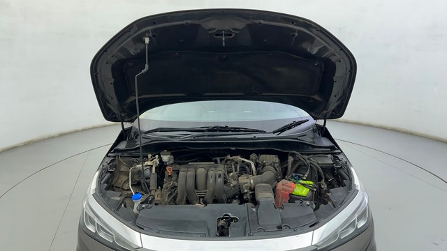 Second-hand 2022 Honda City VX MT for sale in Ahmedabad-8