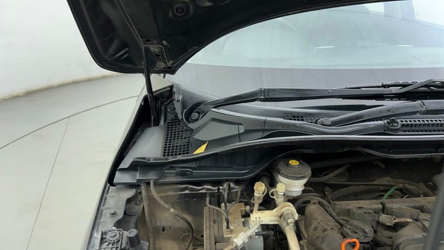 Second-hand 2022 Honda City VX MT for sale in Ahmedabad-36