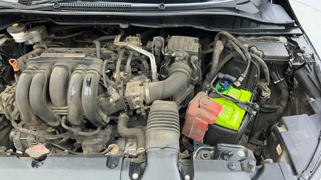 Second-hand 2022 Honda City VX MT for sale in Ahmedabad-23