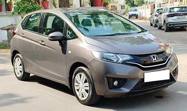 Second-hand 2016 Honda Jazz 1.2 SV i VTEC for sale in Ahmedabad-7