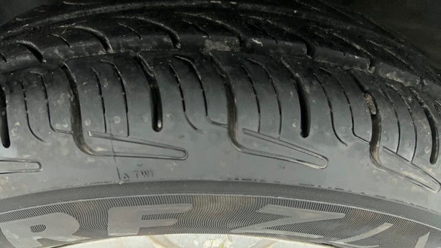 Second-hand 2017 Renault KWID Climber 1.0 MT for sale in Ahmedabad-28