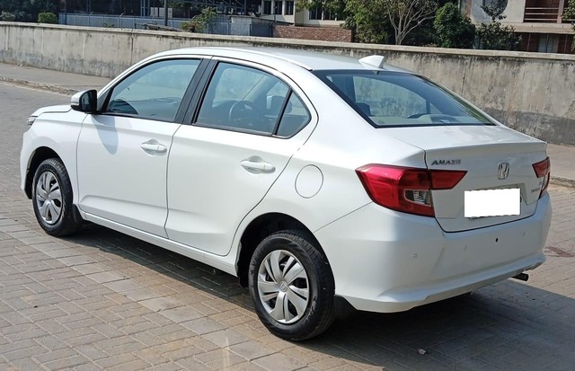 Second-hand 2021 Honda Amaze S Petrol for sale in Ahmedabad-8
