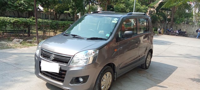 Second-hand 2013 Maruti Wagon R VXI BS IV for sale in Noida-1
