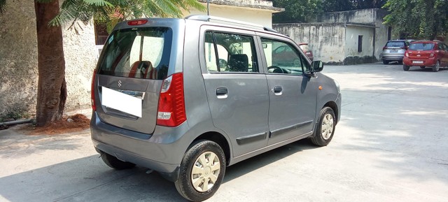 Second-hand 2013 Maruti Wagon R VXI BS IV for sale in Noida-6