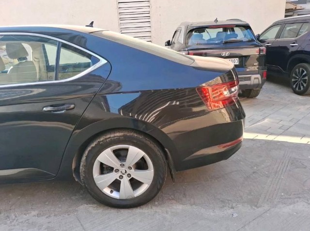 Second-hand 2018 Skoda Superb Style 1.8 TSI MT for sale in Mumbai-13