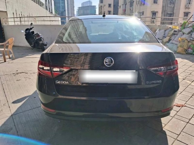 Second-hand 2018 Skoda Superb Style 1.8 TSI MT for sale in Mumbai-4