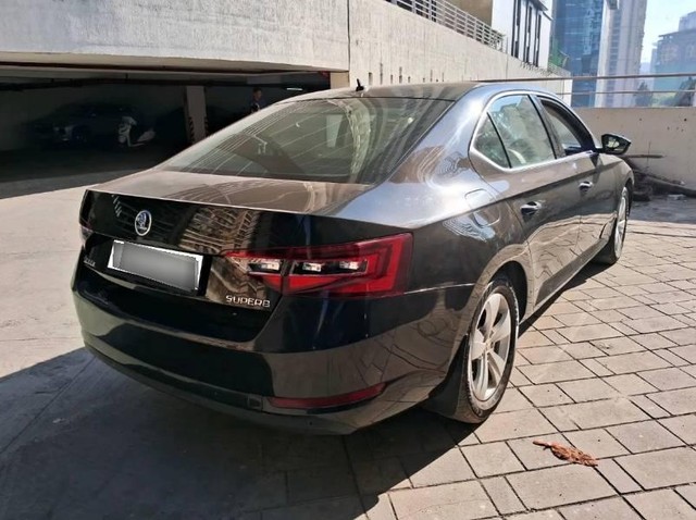 Second-hand 2018 Skoda Superb Style 1.8 TSI MT for sale in Mumbai-10